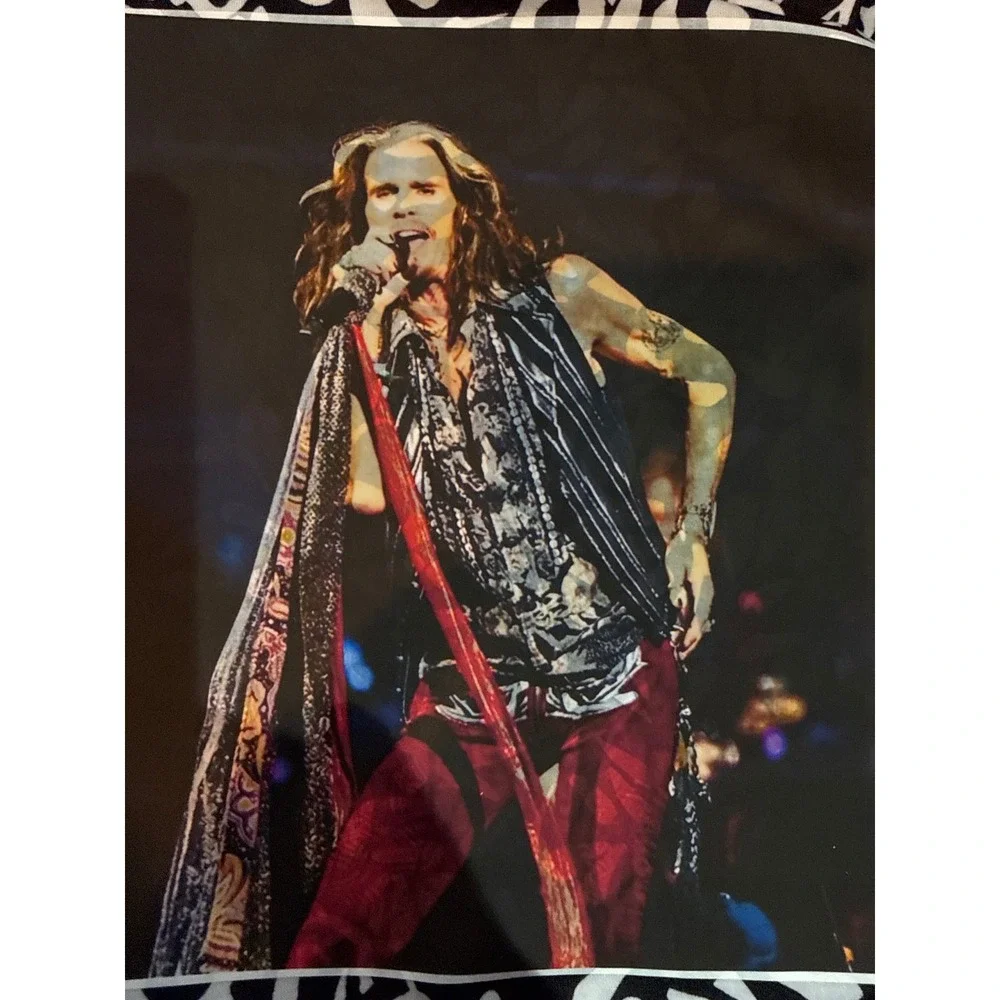 Aerosmith Steven Tyler Fringe Top Black White Cut Sleeve Rock Band XL Ladies - Picture 8 of 8